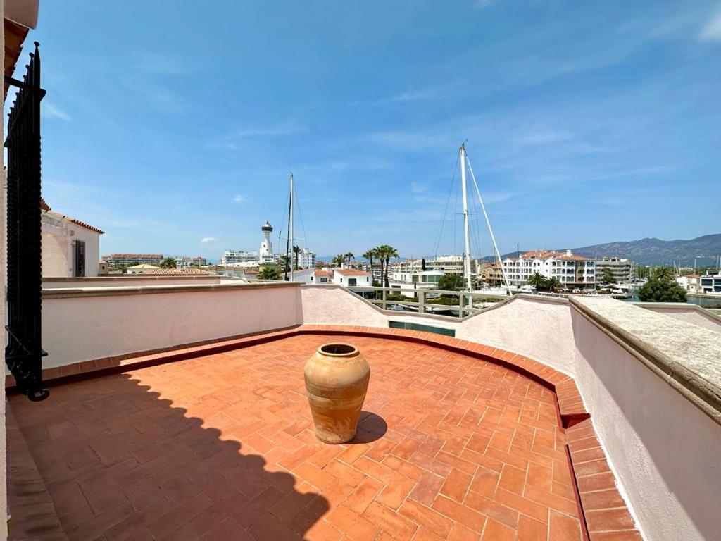 Cargols De Mar Villa Empuriabrava Eksteriør billede