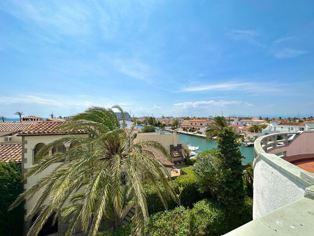 Cargols De Mar Villa Empuriabrava Eksteriør billede